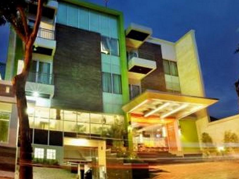 Bamboo Inn Hotel & Cafe Jakarta Exterior foto